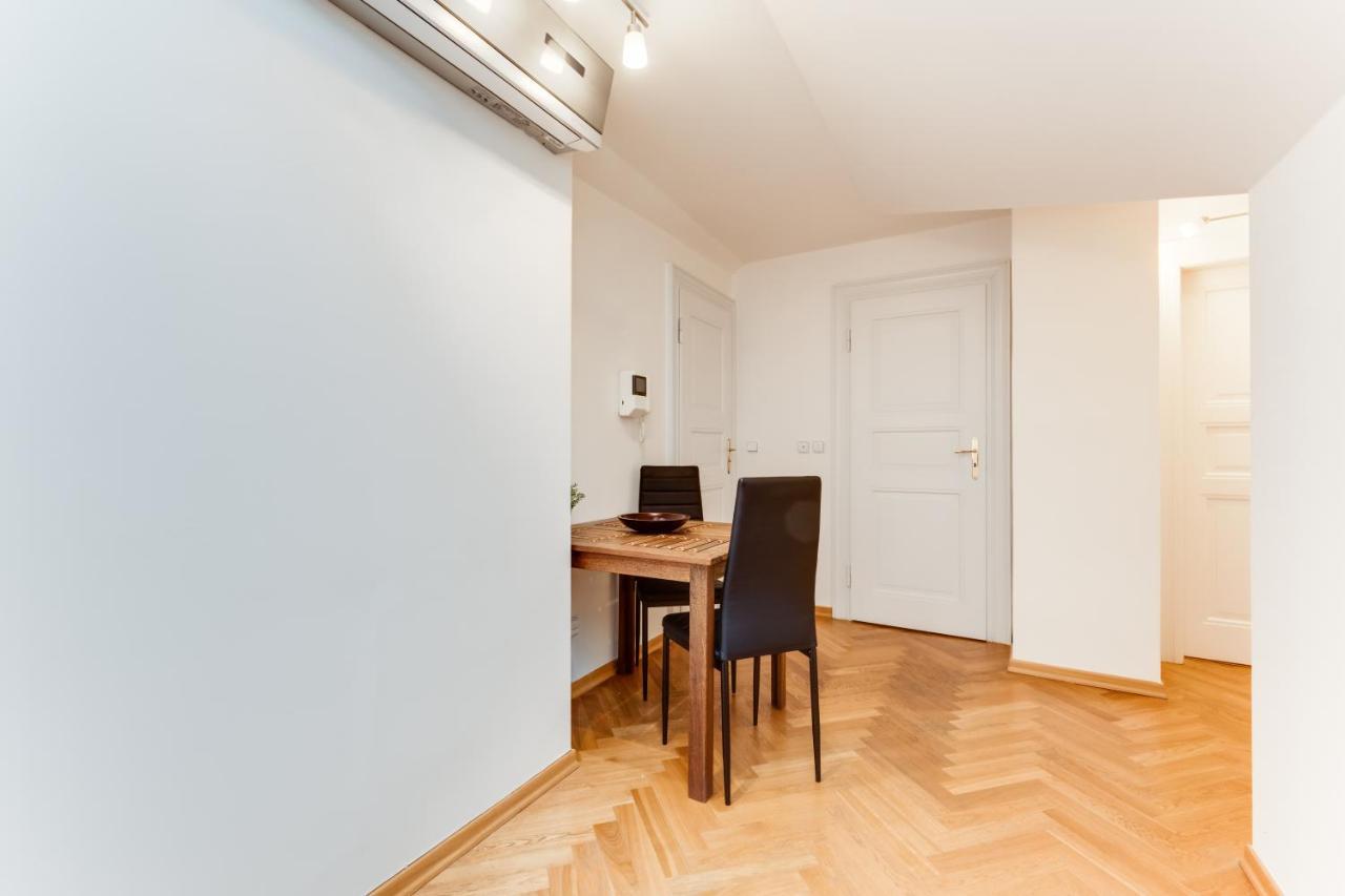 Jt'S Apartments Bilkova Str. Прага Екстер'єр фото