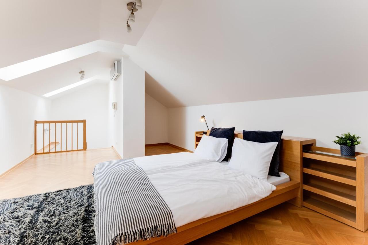 Jt'S Apartments Bilkova Str. Прага Екстер'єр фото